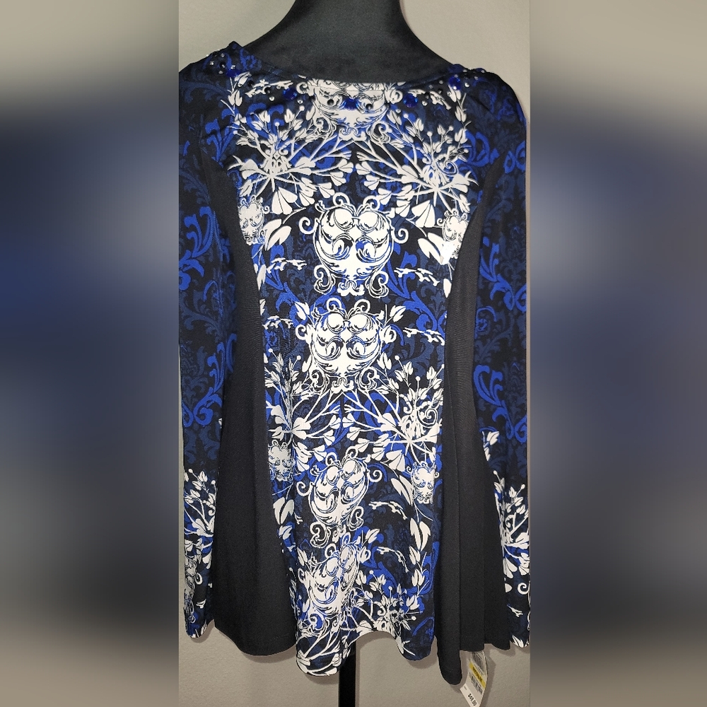 NWT Style & Co Women's Long Sleeve Blouse Blue, Black, and White Boho Print Sz M